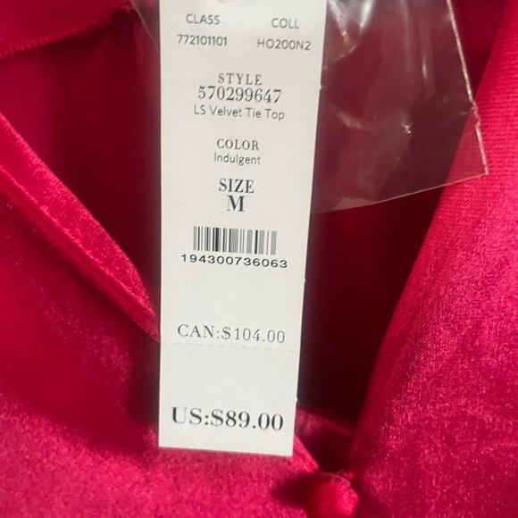 New!! White House Black Market - Picture 2 of 2